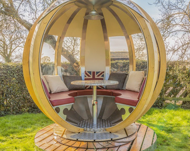 Rotating Lounger Ornate Garden Pod