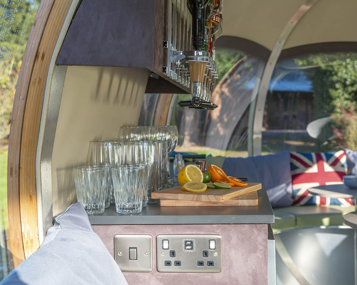 Ovalhouse Bar Ornate Garden Pod