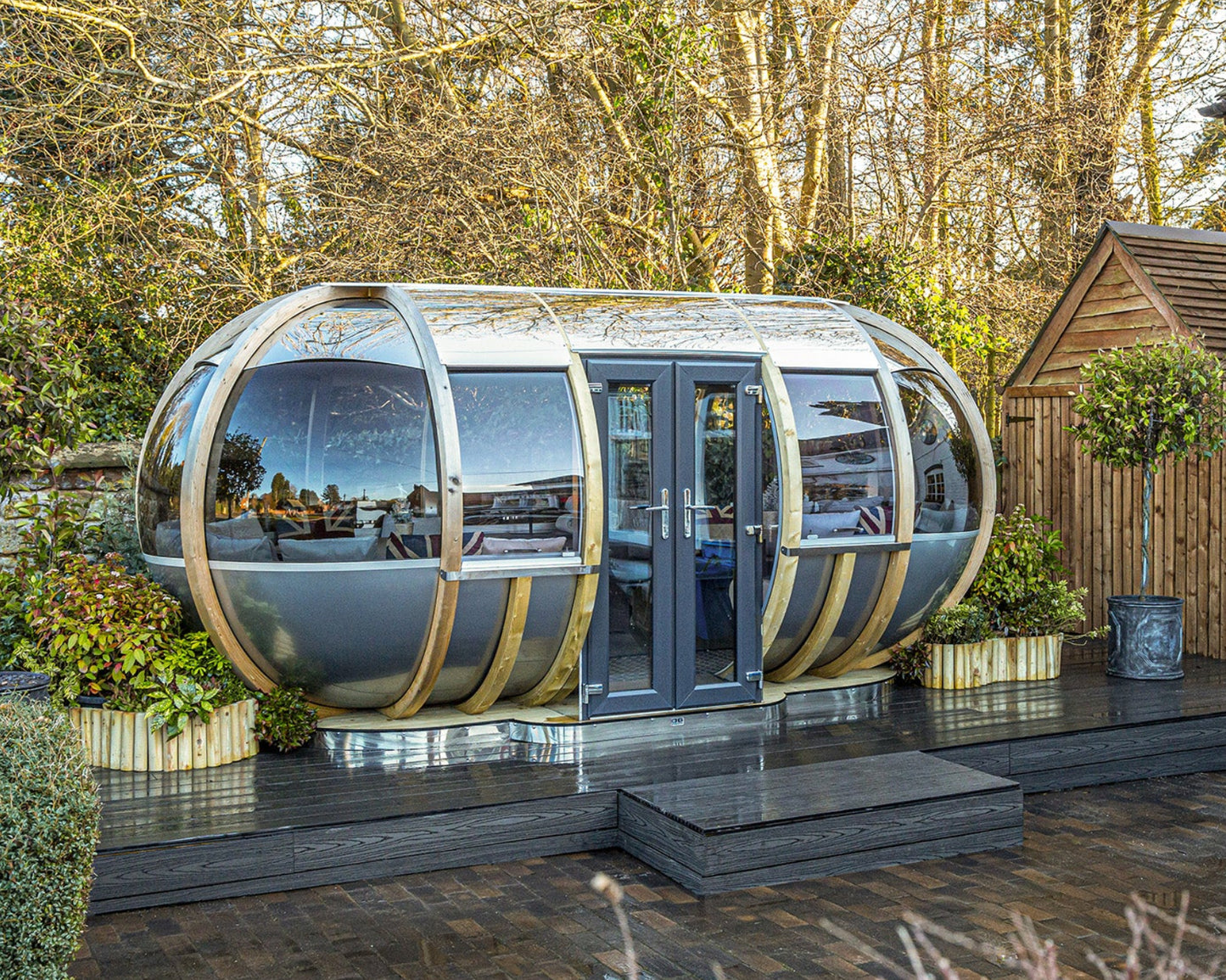 Large Ovalhouse Ornate garden Pod