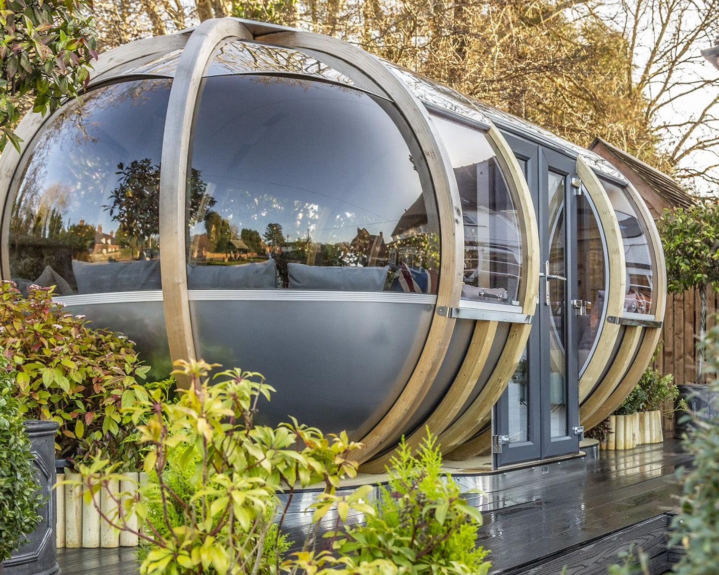 Large Ovalhouse Ornate garden Pod