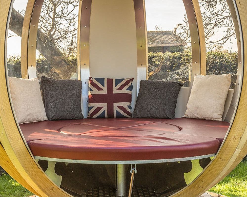 The Rotating Seater Ornate Garden Pod