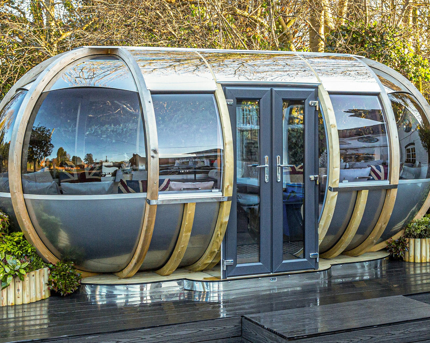 Large Ovalhouse Ornate garden Pod